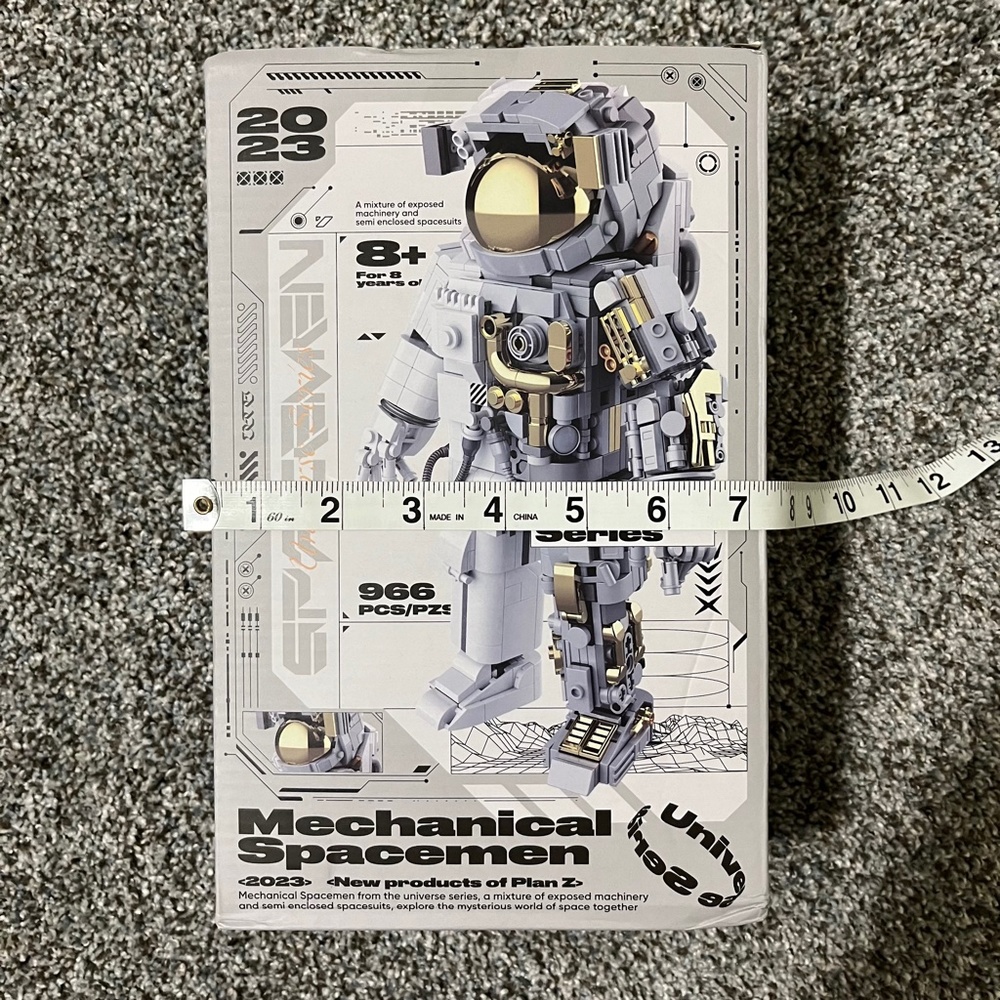Mechanical Spaceman Building Blocks Set, New without tags - Picture 8 of 10